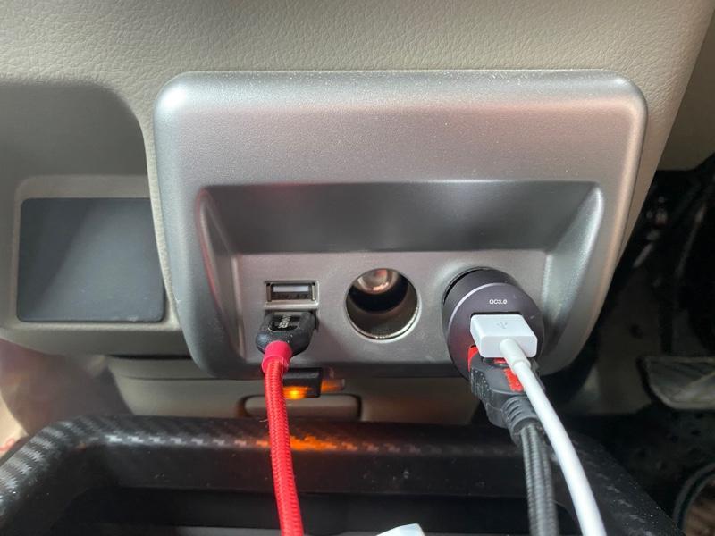CAR MATE / カーメイト エブリイ専用 増設電源ユニット